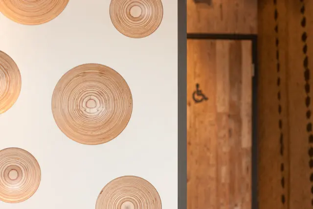 Mc Donalds Antas Restaurant Porto Portugal - Wall Finishes - Interior Design - Ilaria Gatto - architect